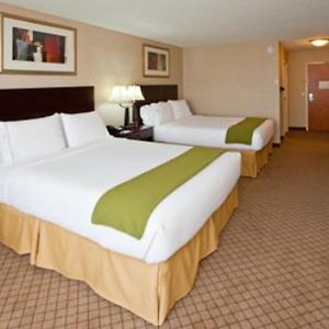 Standard Room Two Queen Beds